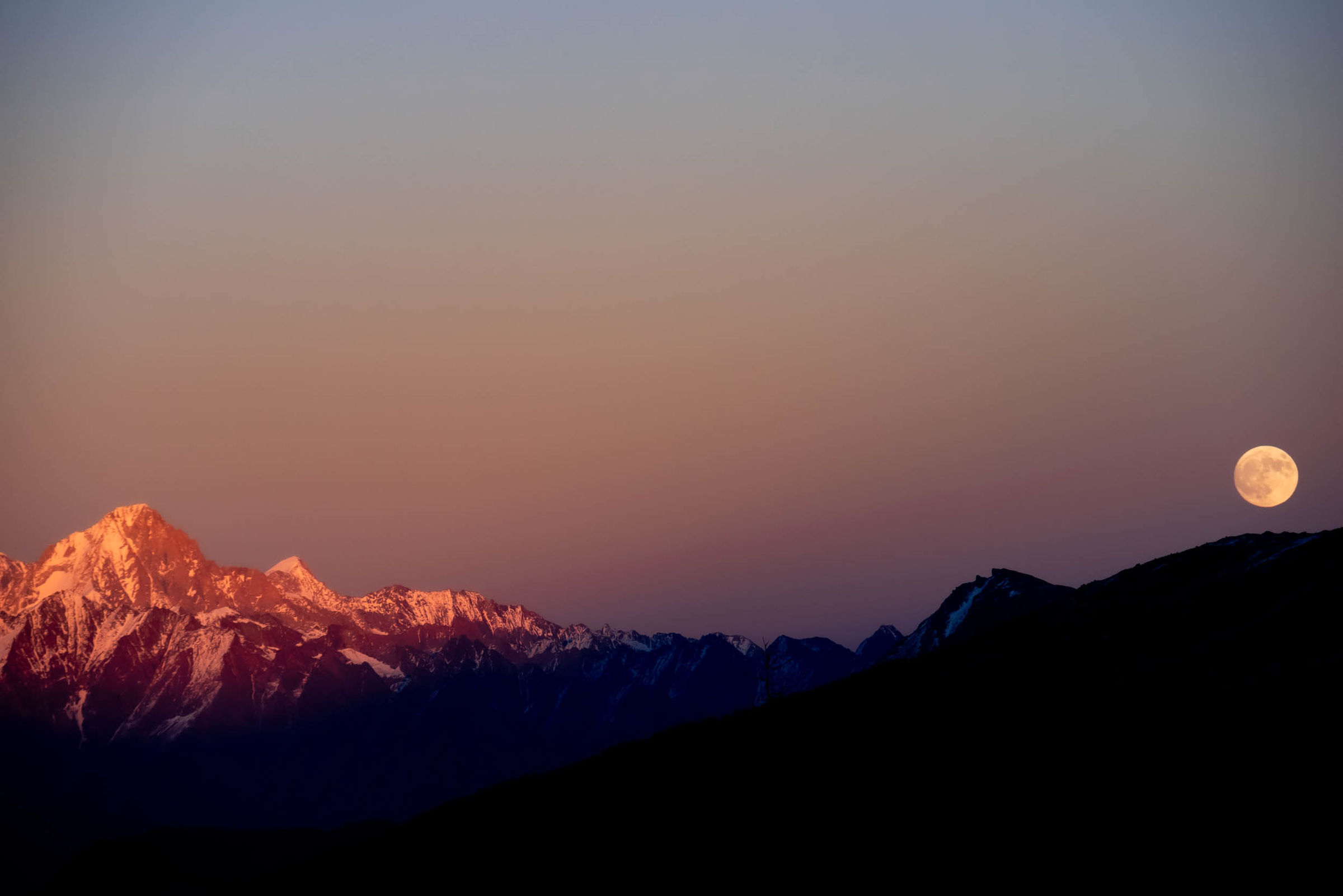 L'équilibre entre le Soleil et la Lune